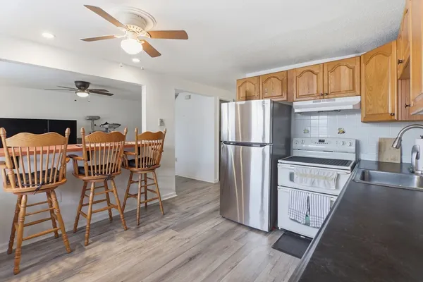 $195,000 | 269 Chicopee Street, Unit 16, Chicopee, MA 01013