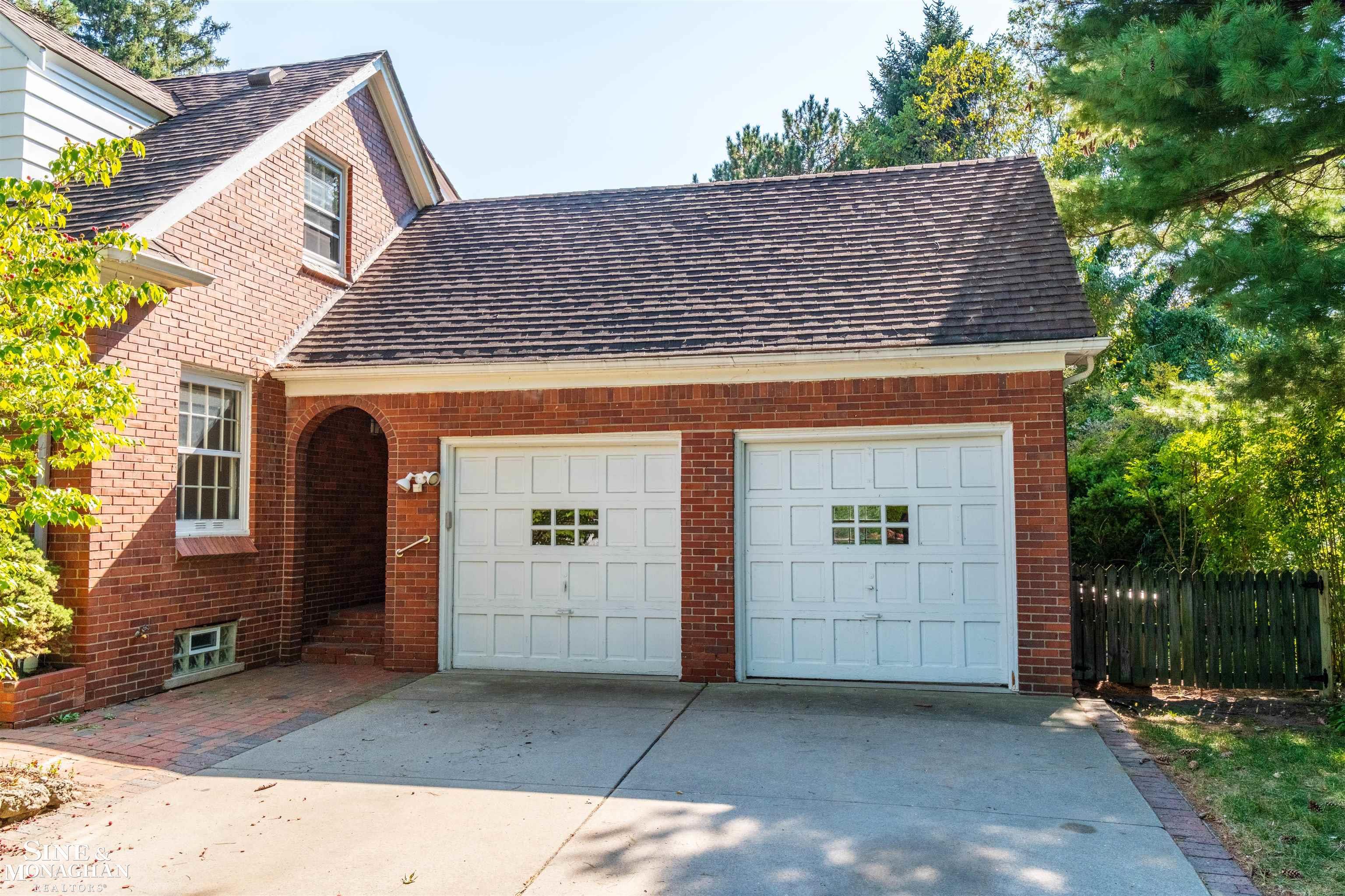 245 Moross Road Grosse Pointe Farms, MI 48236 - Photo 46 of 52
