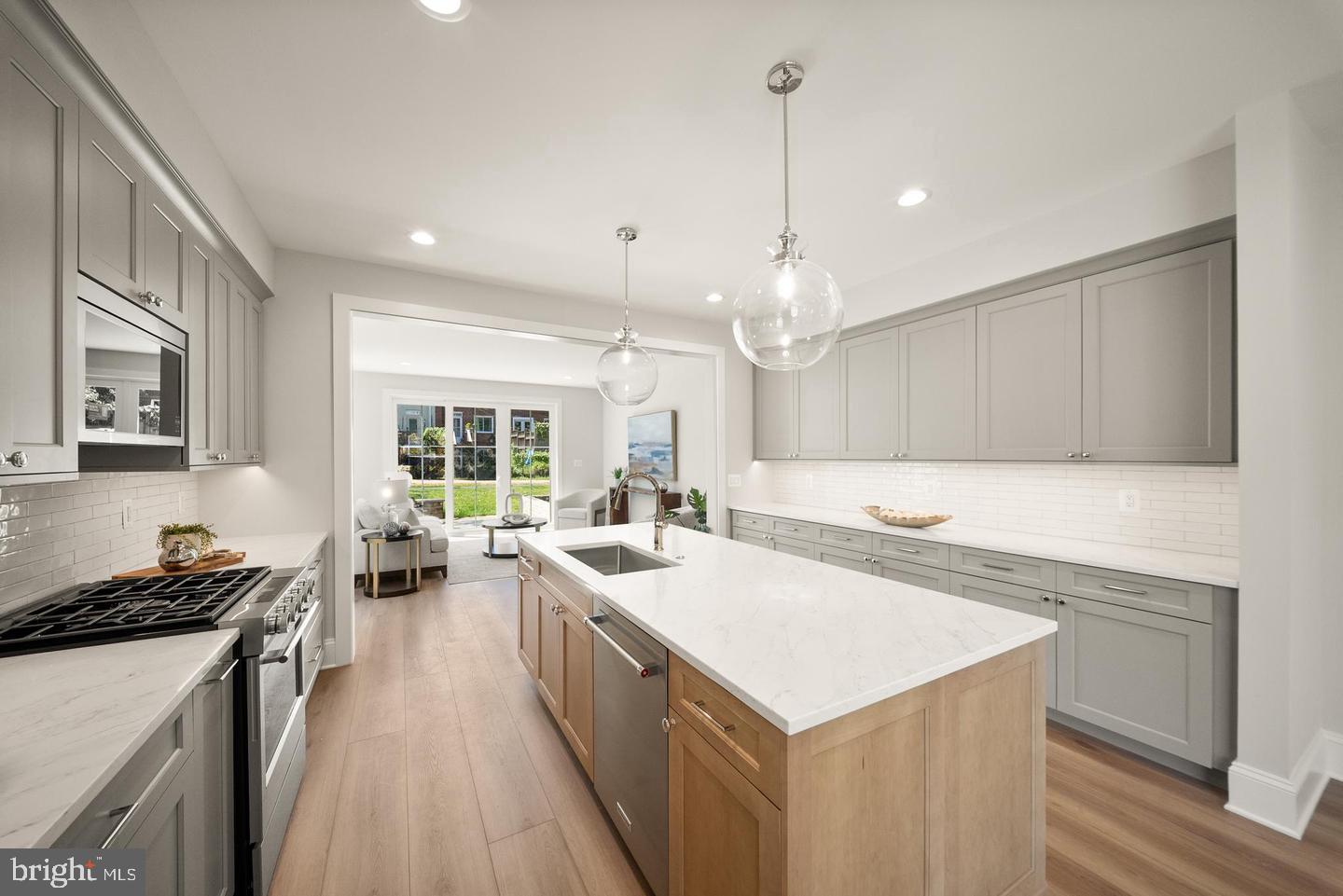 31 East Reed Avenue Alexandria, VA 22305 - Photo 16 of 75 Gallery Image 16