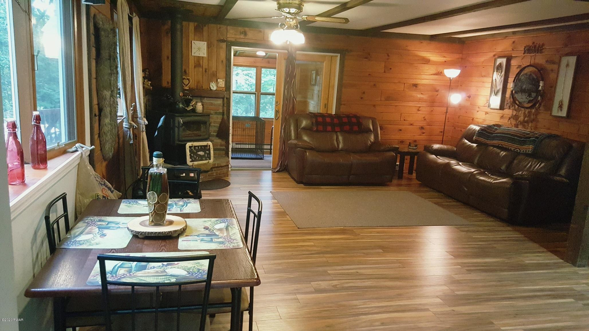 107 Meadowbrook Road Tafton, PA 18464 - Photo 15 of 55 Living Room