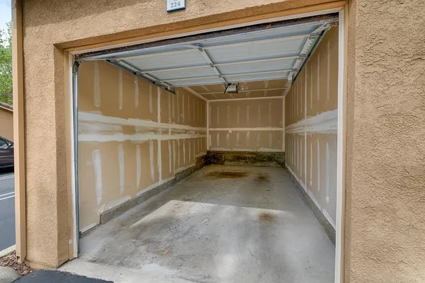 a view of a garage