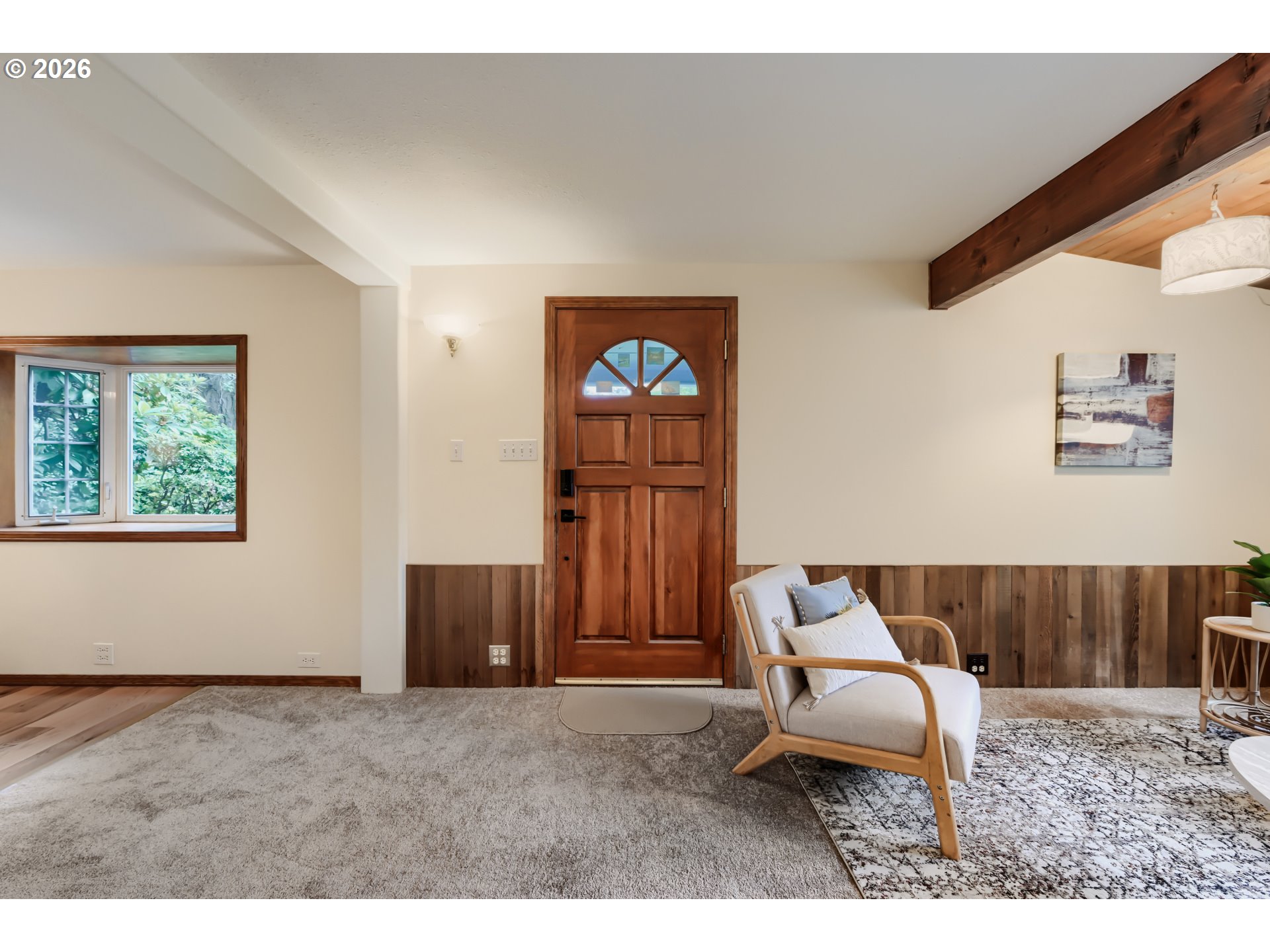 3740 Southwest Comus Street Portland, OR 97219 - Photo 7 of 33 Living Room