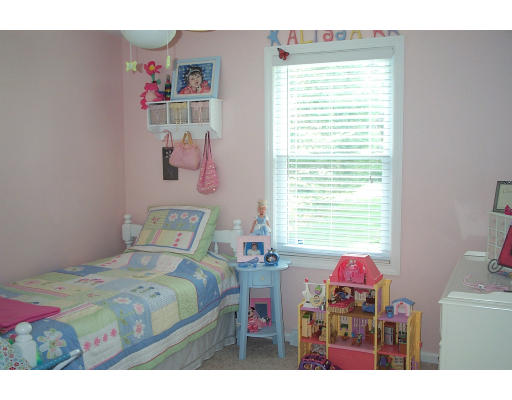 46 Westport Road Worcester, MA 01605 - Photo 8 of 10 Gallery Image 8