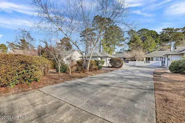 $324,900 | 108 Bay Tree Circle, Hampstead, NC 28443