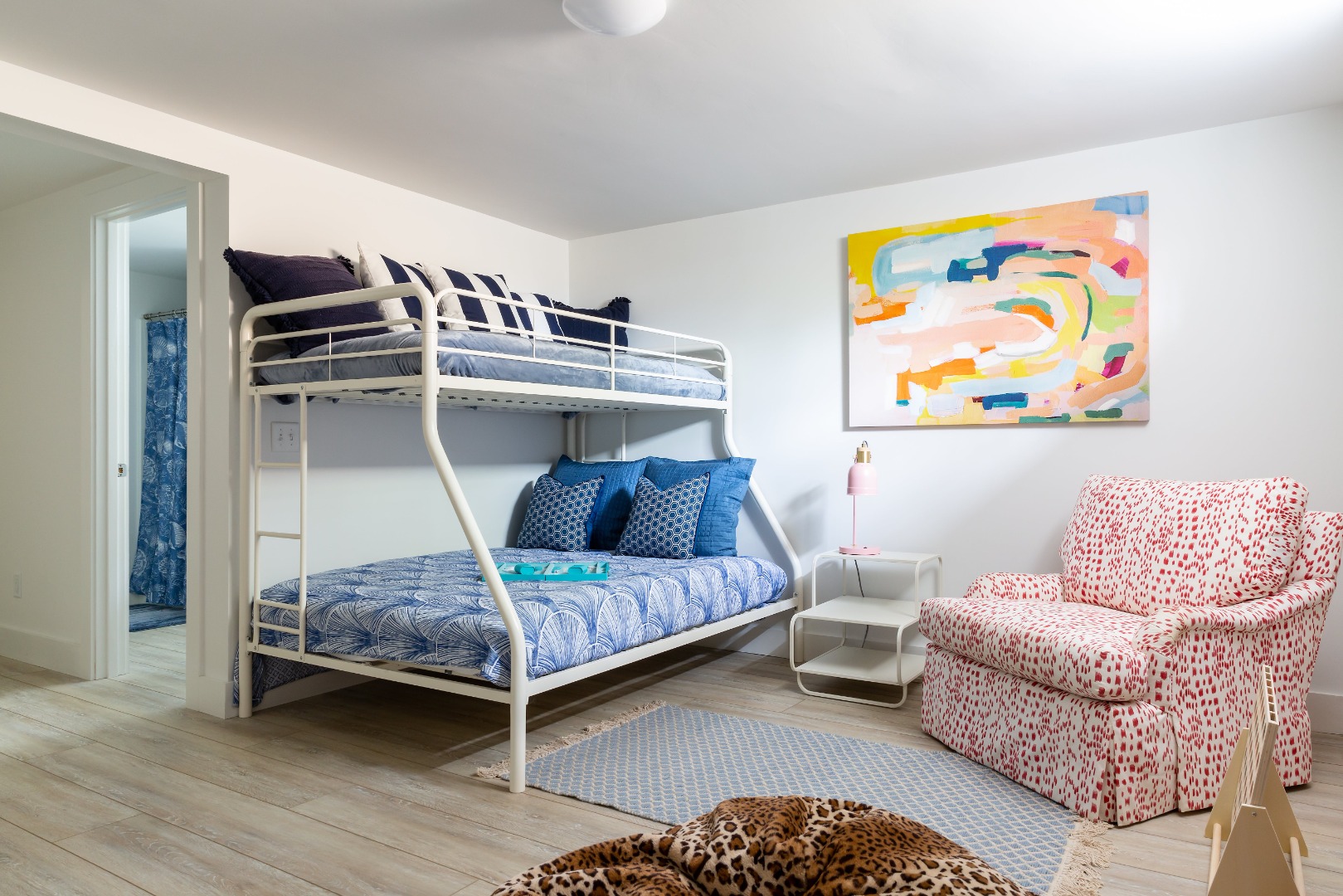 159 B Main Street, Unit B Nantucket, MA 02554 - Photo 18 of 23 Gallery Image 18