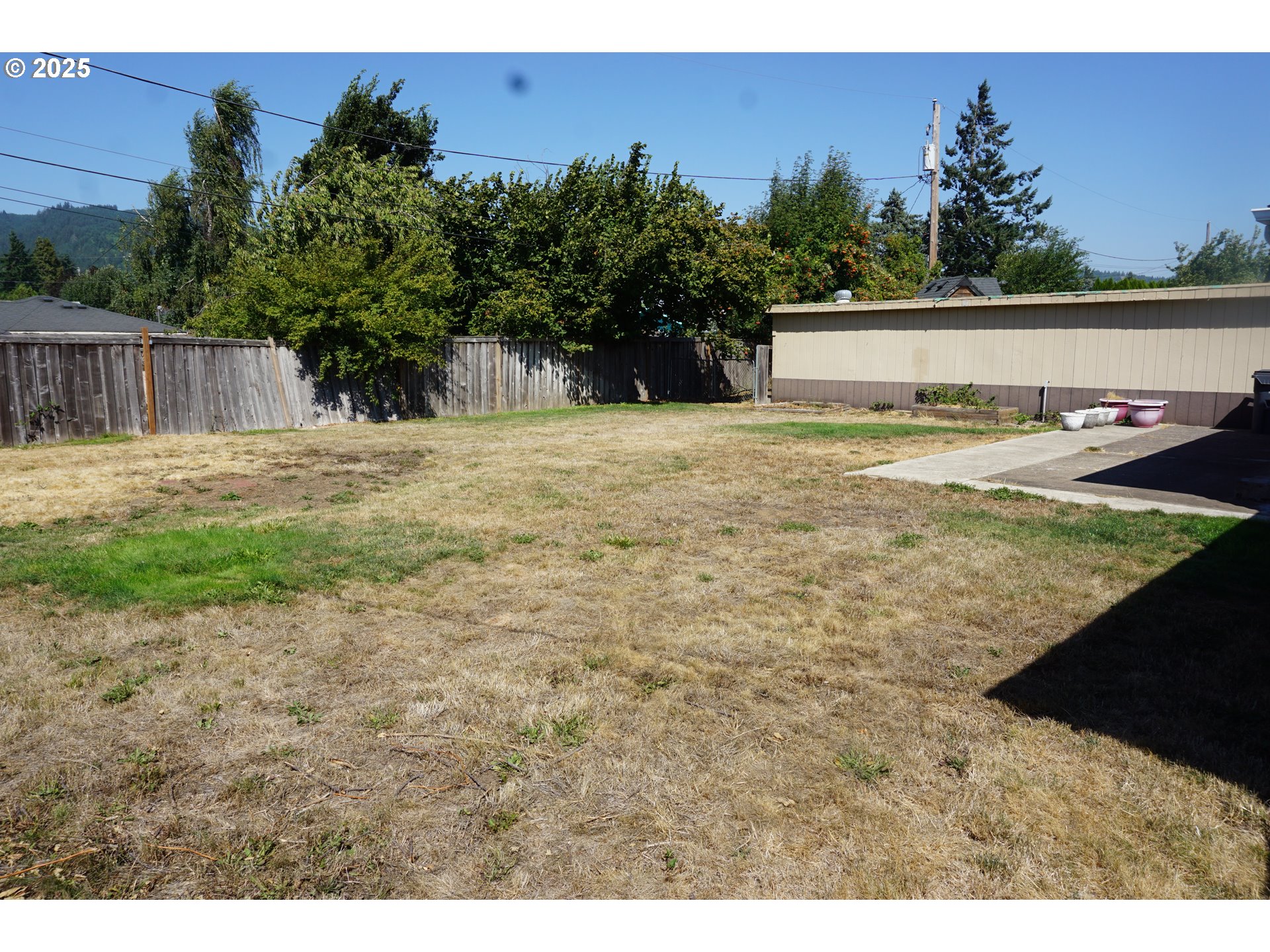 2130 Yolanda Avenue Springfield, OR 97477 - Photo 17 of 30 a view of a backyard