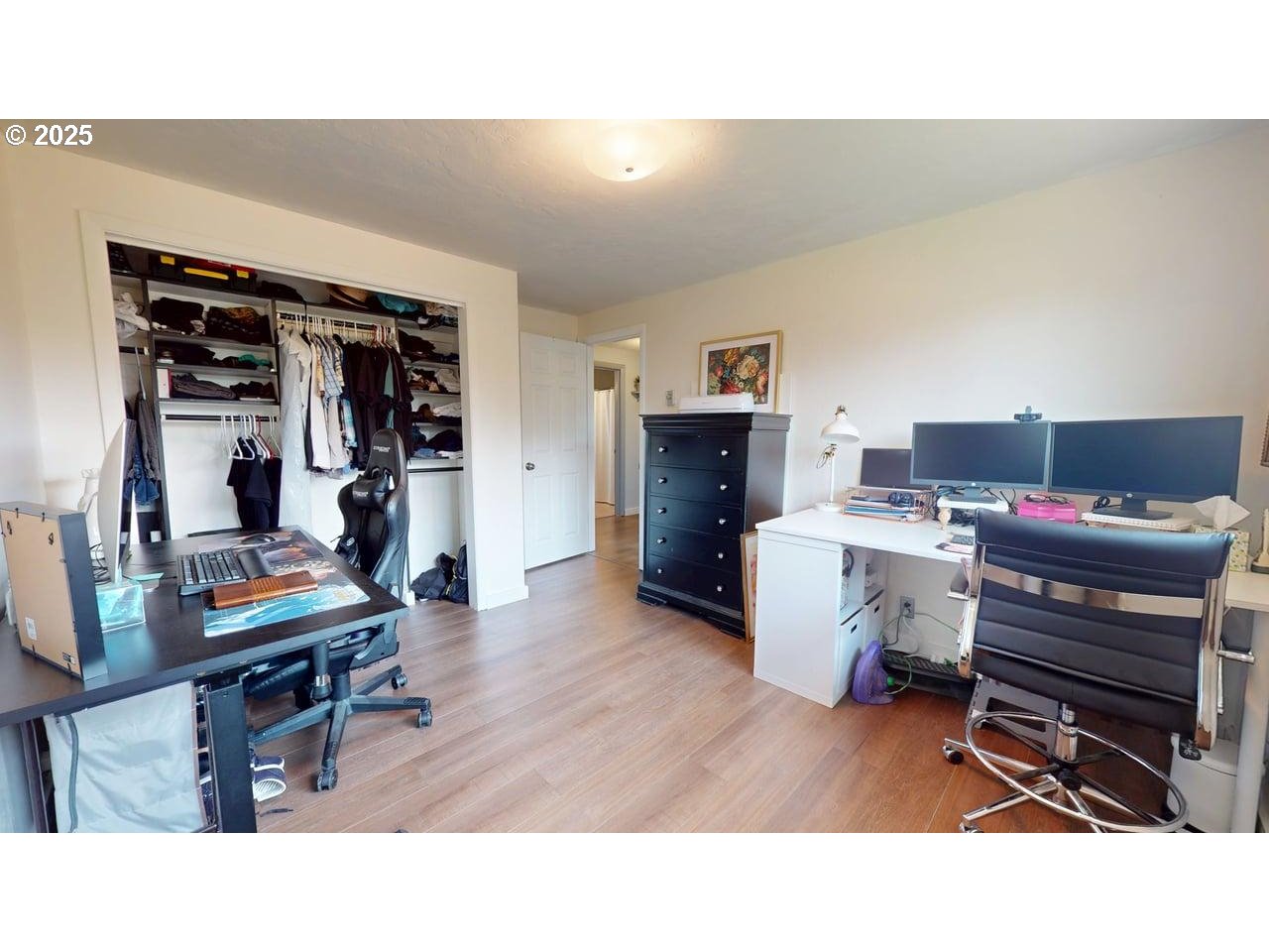 2130 Yolanda Avenue Springfield, OR 97477 - Photo 29 of 30 a room with furniture and a wooden floor