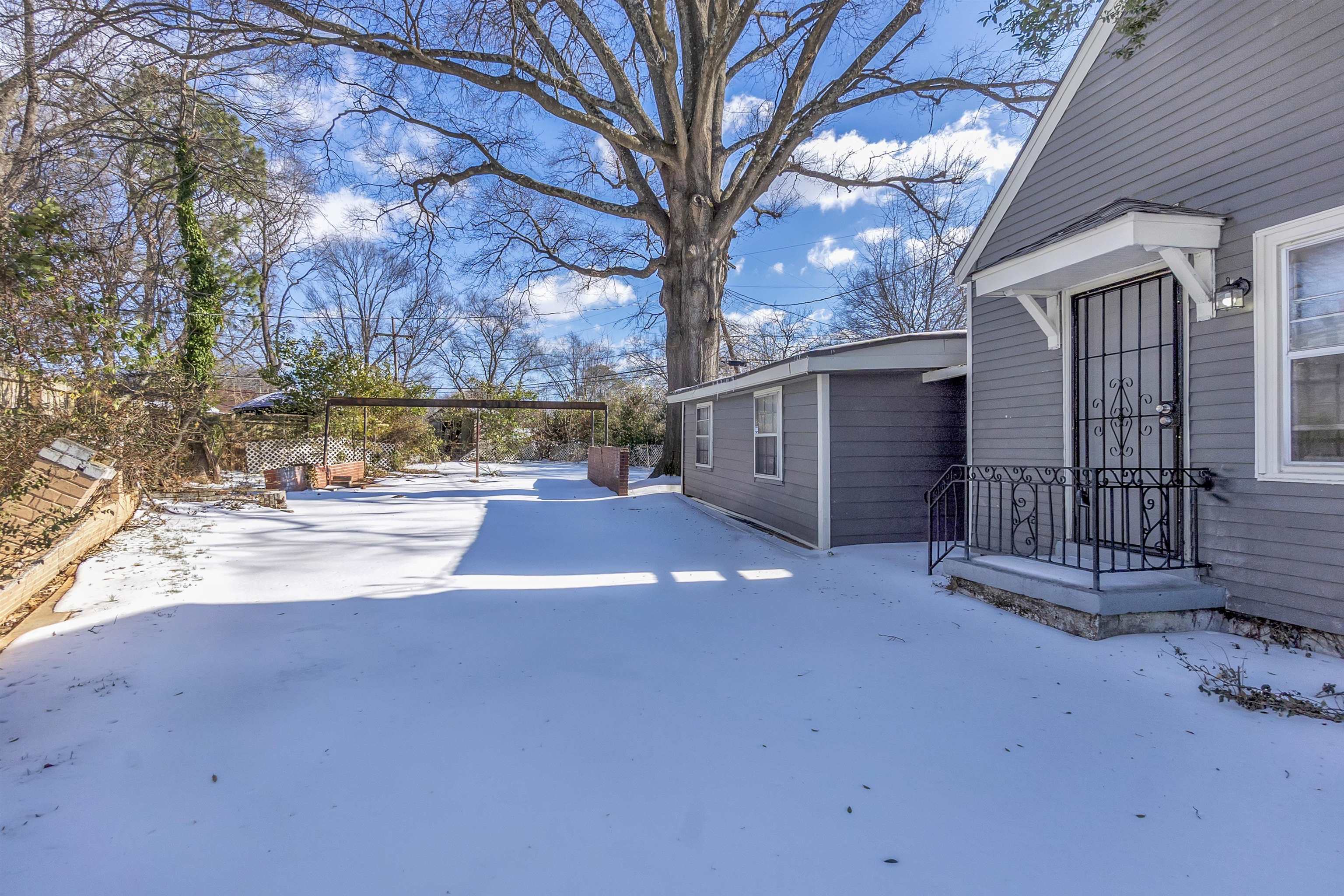 1526 Railton Road Memphis, TN 38111 - Photo 22 of 22 View of yard