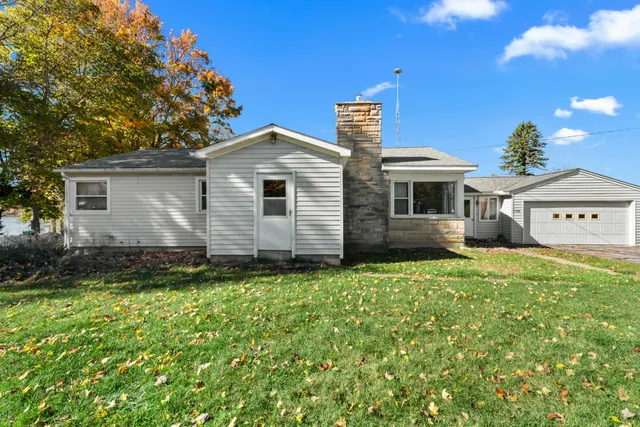 $299,900 | 9180 Arkansaw Road, Allen, MI 49227