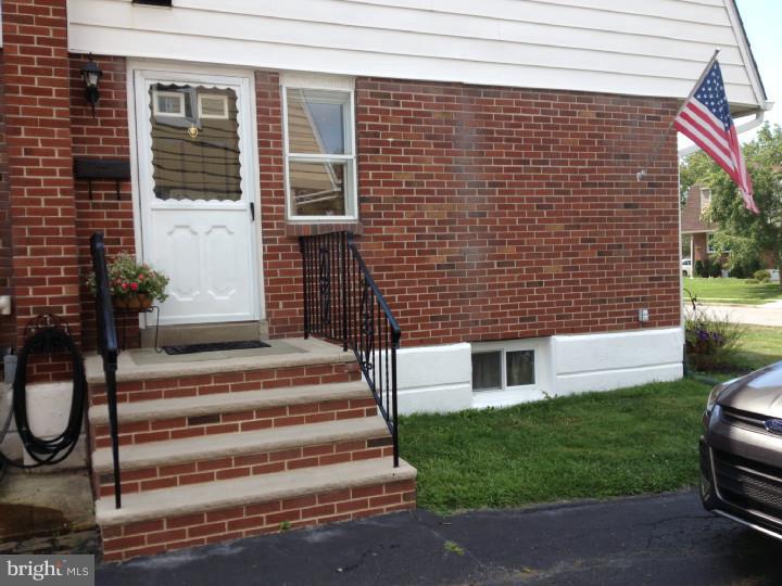 828 Hood Road Swarthmore, PA 19081 - Photo 19 of 19 Exterior Side
