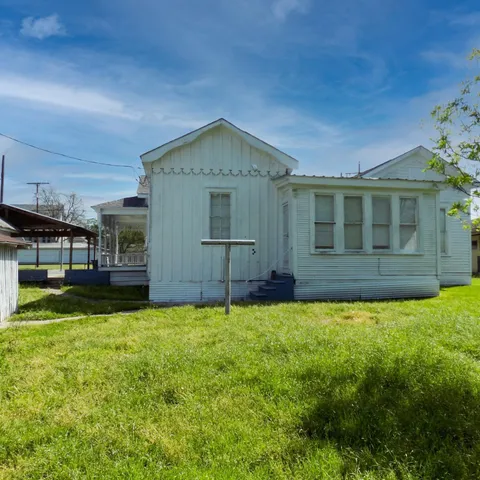$1,500 | 404 South Lasalle Street, Navasota, TX 77868