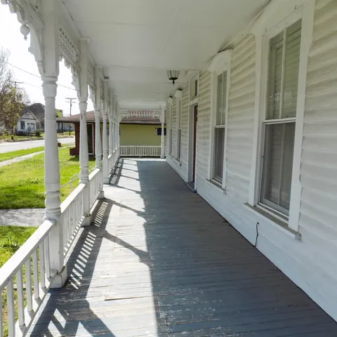 $1,500 | 404 South Lasalle Street, Navasota, TX 77868