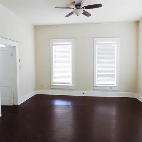 $1,500 | 404 South Lasalle Street, Navasota, TX 77868