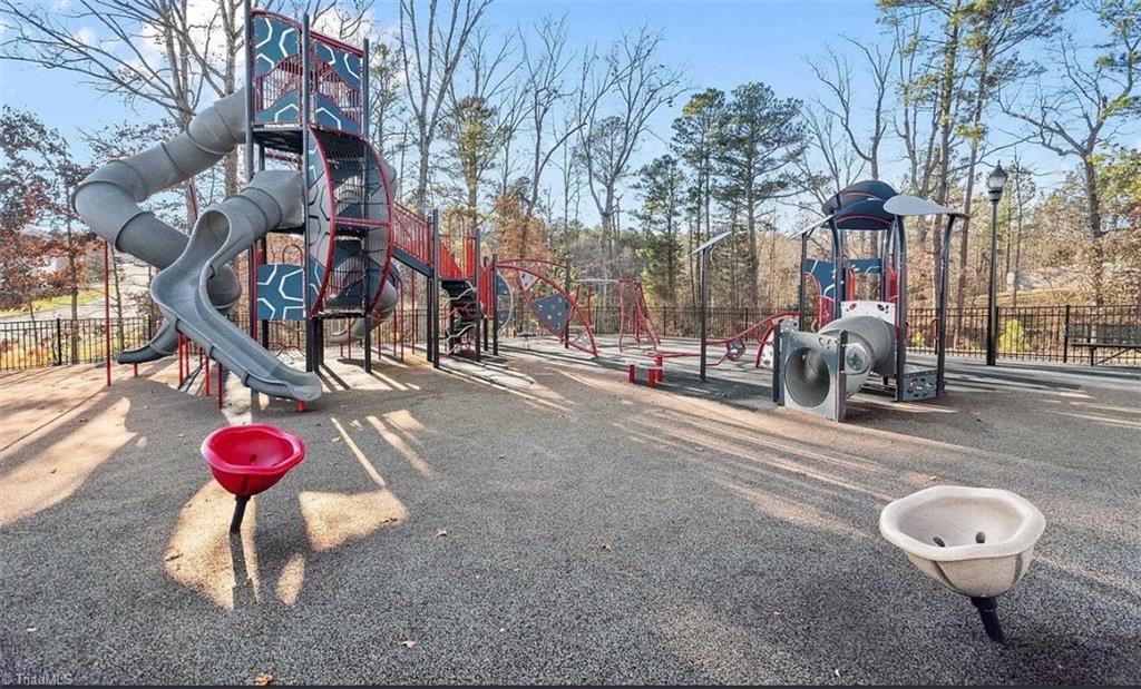 1106 Red Crest Lane Durham, NC 27704 - Photo 5 of 20