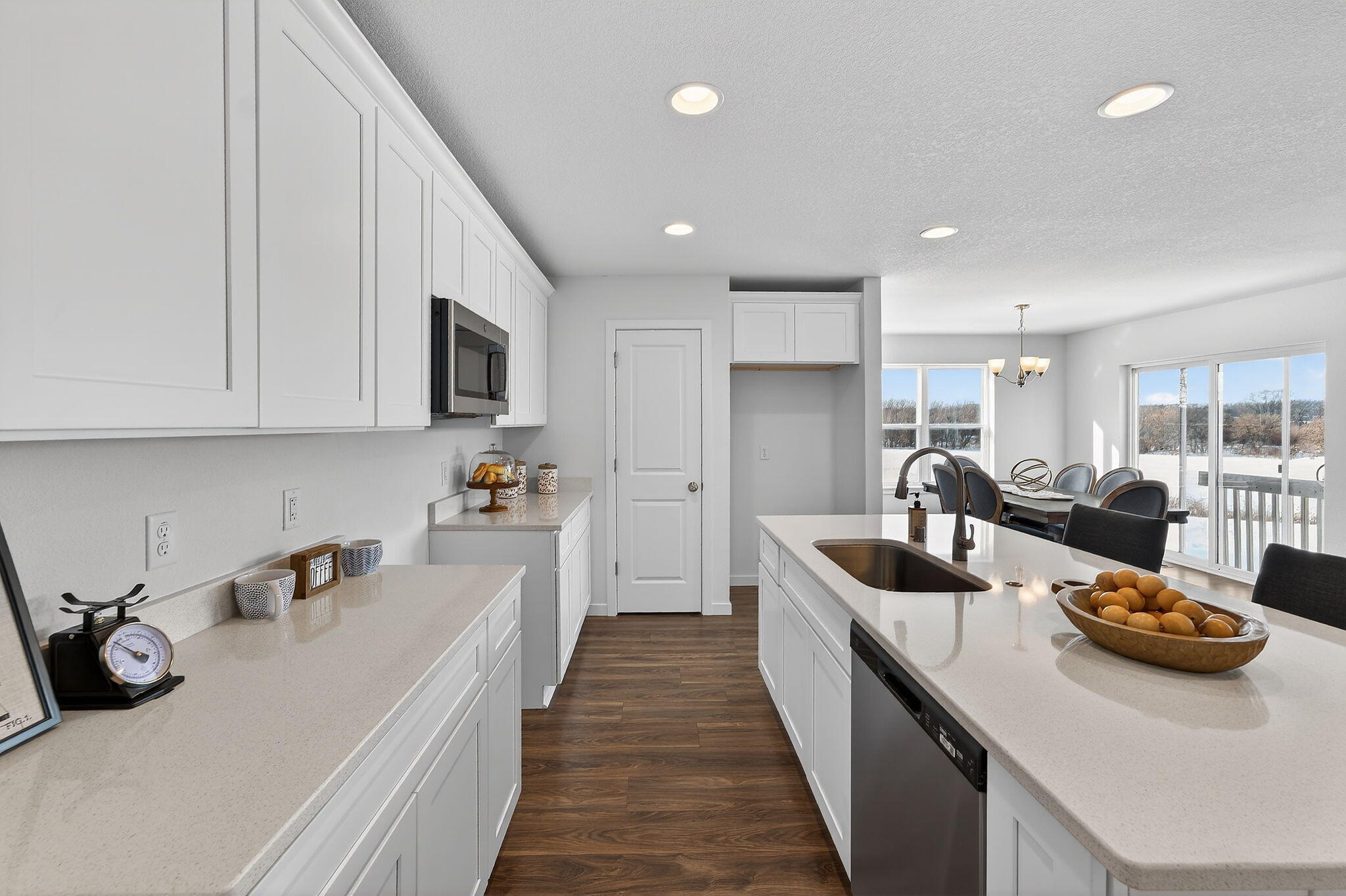 680 Stonefield Lane Whitewater, WI 53190 - Photo 7 of 28 Kitchen/Dinette