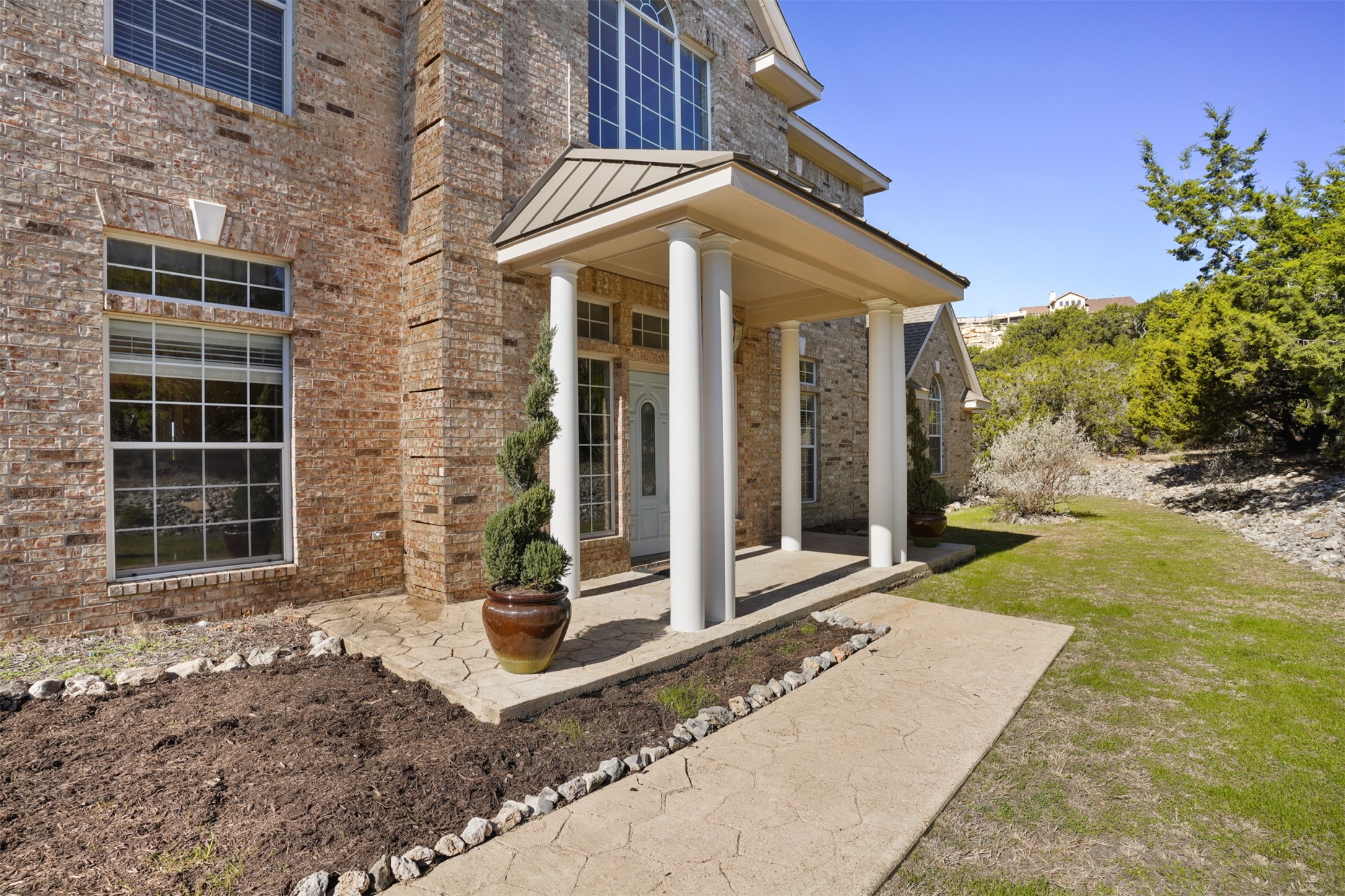 710 Timarron Leander, TX 78641 - Photo 2 of 22