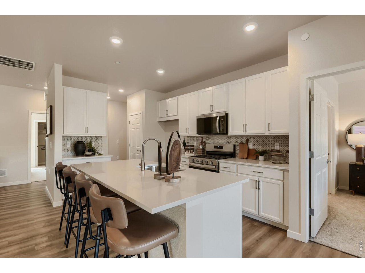 12910 Inca Street Westminster, CO 80234 - Photo 13 of 44