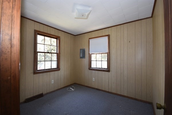 28 Harbor View Road Bourne, MA 02559 - Photo 9 of 14 an empty room with windows