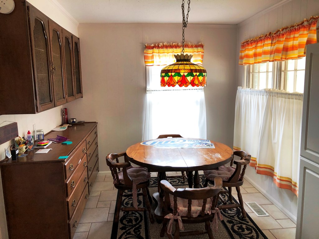 2401 Stonebridge Road Dothan, AL 36301 - Photo 8 of 38 Breakfast Area