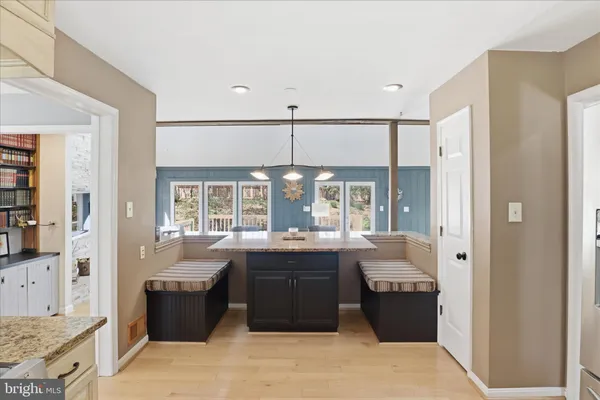 $950,000 | 8006 Oak Hollow Lane, Fairfax Station, VA 22039