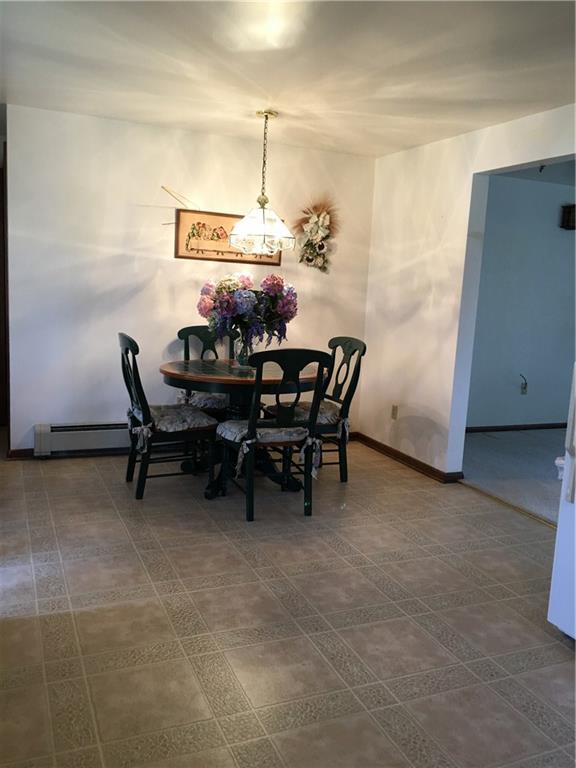 155 Woodcrest Road Butler, PA 16002 - Photo 3 of 24 Dining area in the kitchen dining room combo