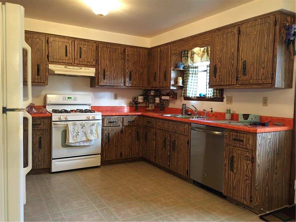 155 Woodcrest Road Butler, PA 16002 - Photo 8 of 24 Well maintained kitchen with lots of room for many cooks!