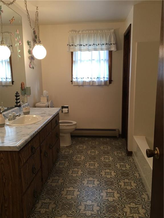 155 Woodcrest Road Butler, PA 16002 - Photo 10 of 24 Large main bath
