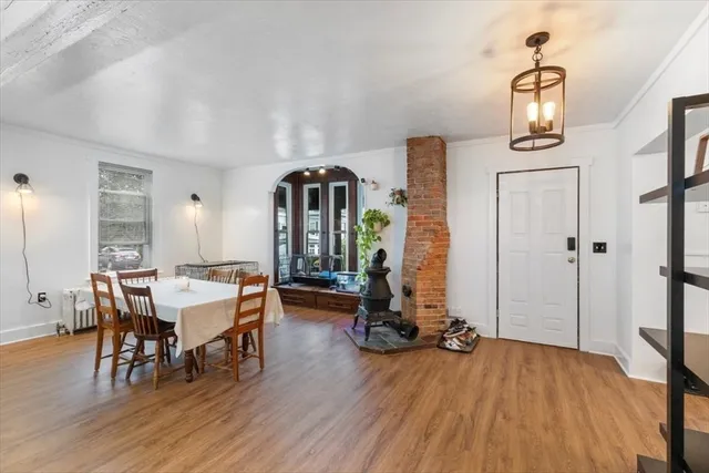 $649,900 | 4 Greenwood Street, Amesbury, MA 01913