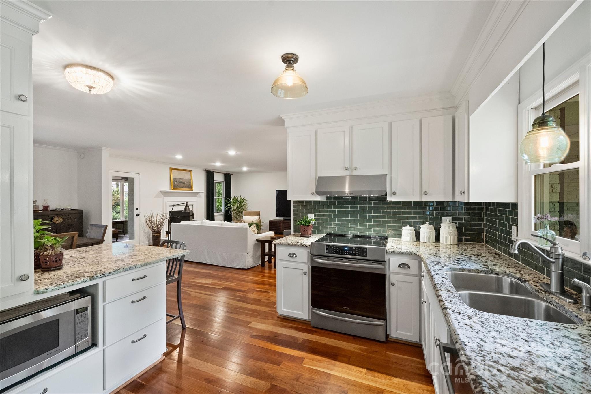 548 Pine Road Davidson, NC 28036 - Photo 16 of 41 Gallery Image 16