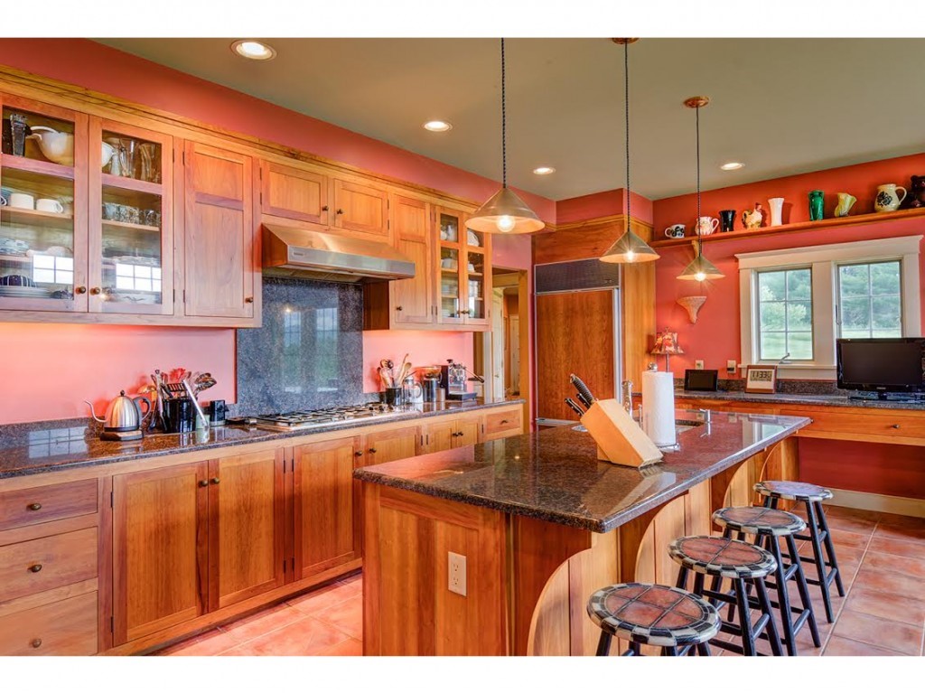336 High Ridge Road Burke, VT 05871 - Photo 4 of 31 Gallery Image 4
