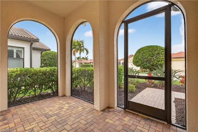 $600,000 | 1412 Lucena Lane South, Naples, FL 34113