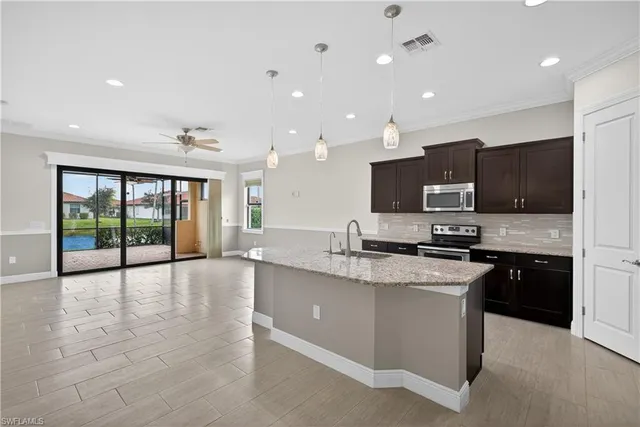 $600,000 | 1412 Lucena Lane South, Naples, FL 34113