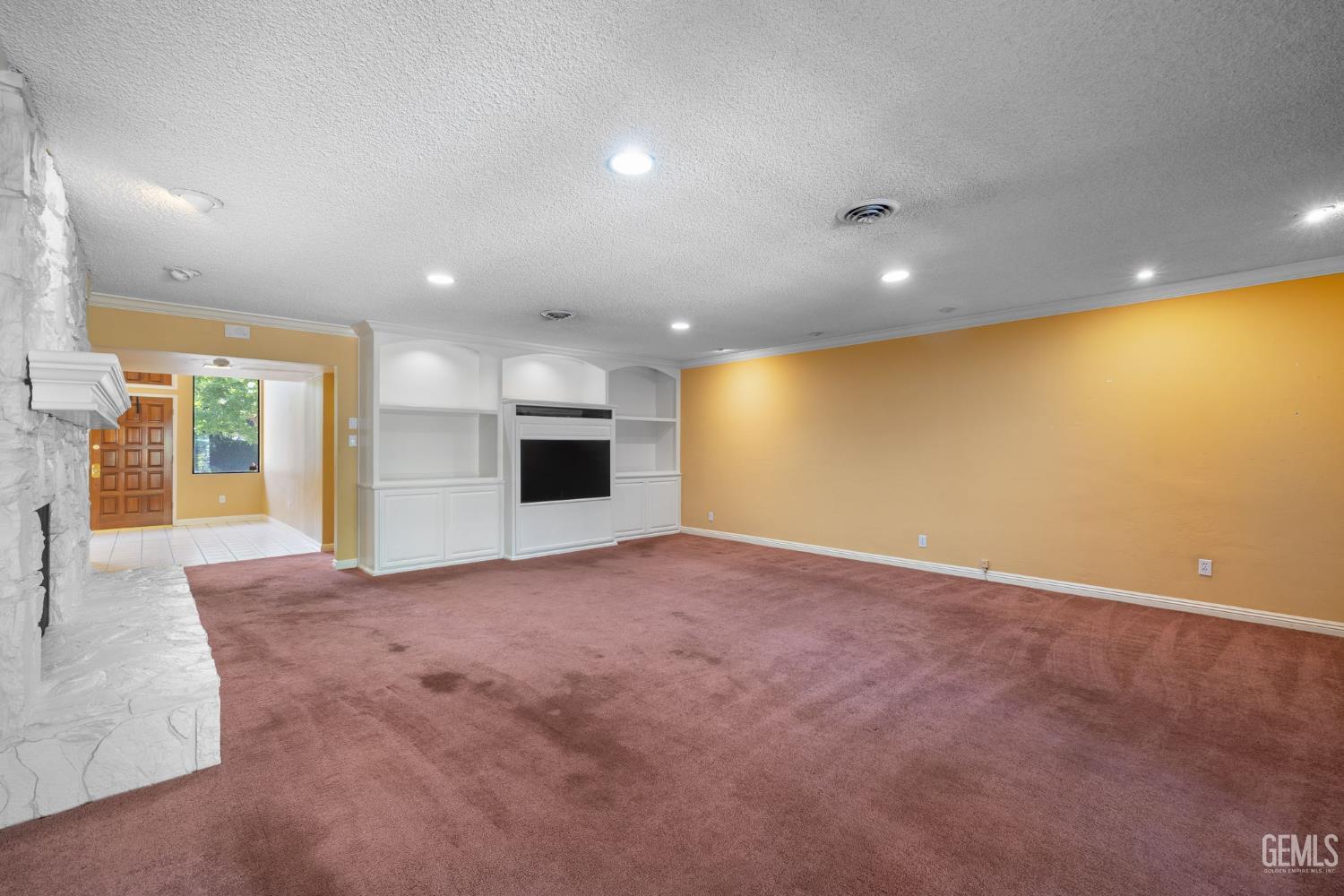 Undisclosed Address Bakersfield, CA 93309 - Photo 8 of 72 Great room