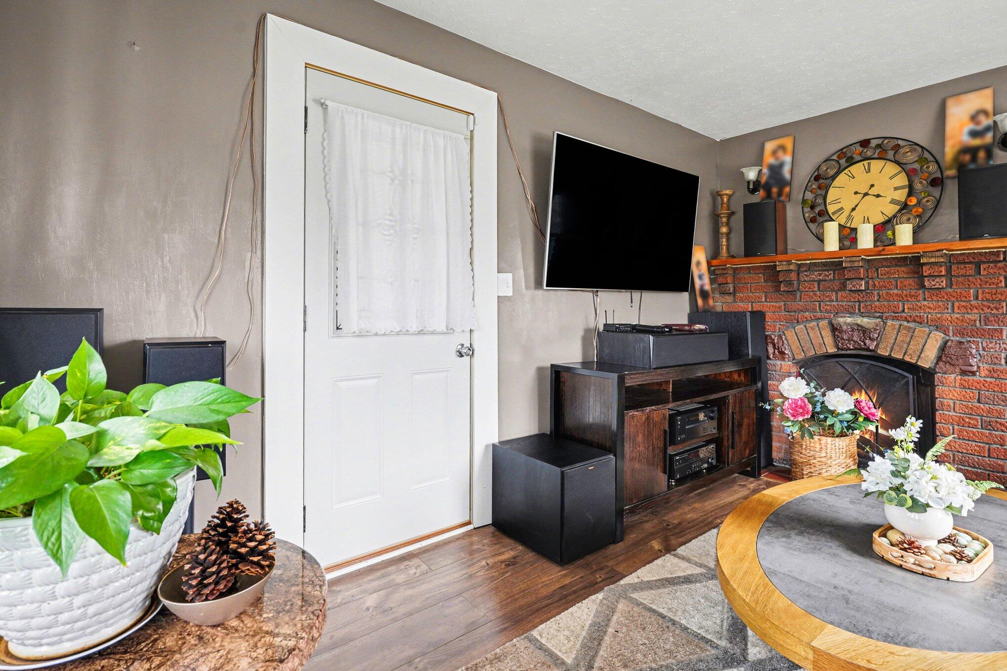 2961 West Dickman Road Springfield, MI 49037 - Photo 6 of 24 006_file_6757