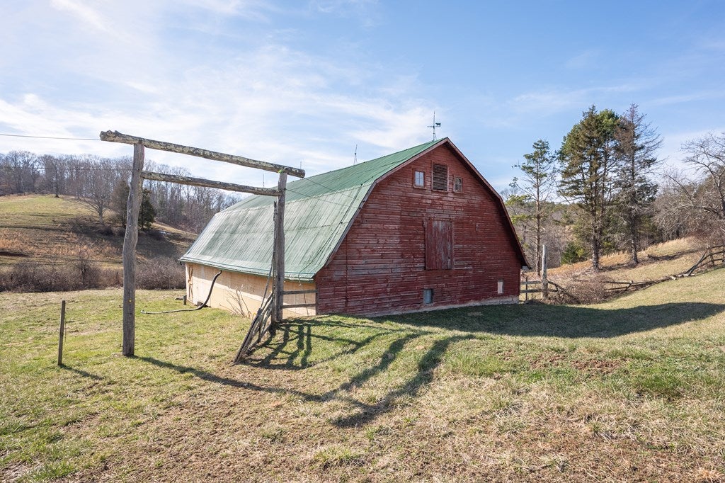 75 A Borderline Road Willis, VA 24380 - Photo 55 of 74 Gallery Image 55