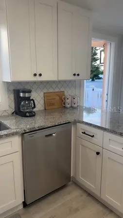 $2,100 | 403 63rd Street, Holmes Beach, FL 34217