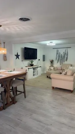 $2,100 | 403 63rd Street, Holmes Beach, FL 34217