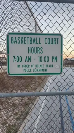 $2,100 | 403 63rd Street, Holmes Beach, FL 34217