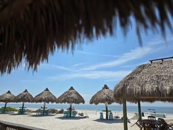 $2,100 | 403 63rd Street, Holmes Beach, FL 34217