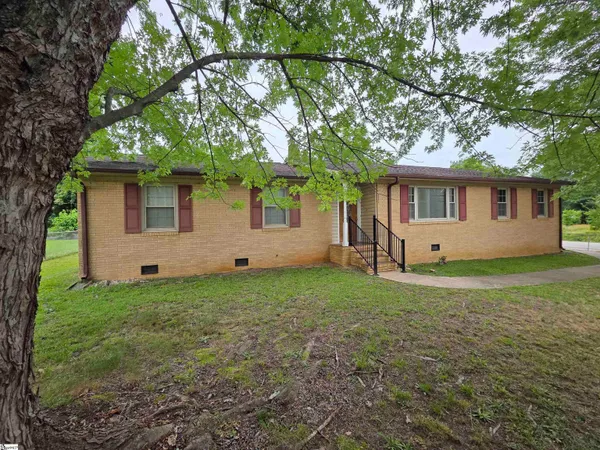 $289,990 | 700 Welcome Ave Extension, Greenville, SC 29611