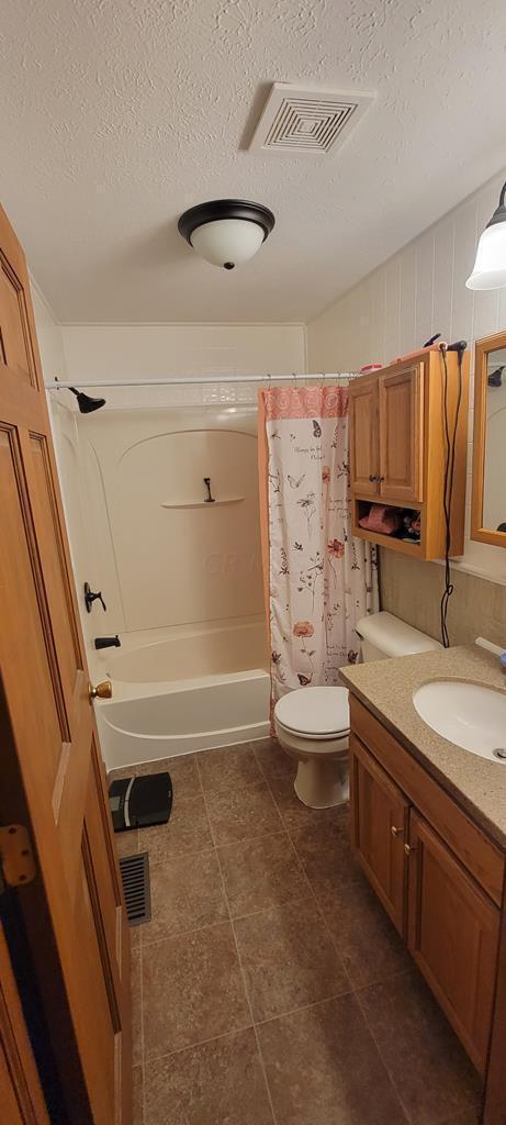 8224 Bull Run Road Vinton, OH 45686 - Photo 15 of 32 First Floor Bath