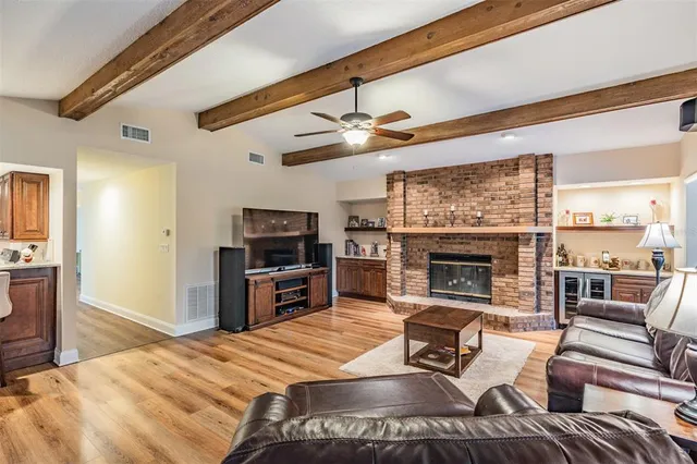 $1,075,000 | 3472 Shoreline Circle, Palm Harbor, FL 34684