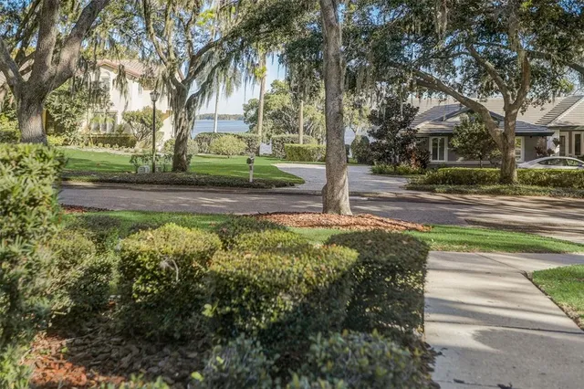 $1,075,000 | 3472 Shoreline Circle, Palm Harbor, FL 34684
