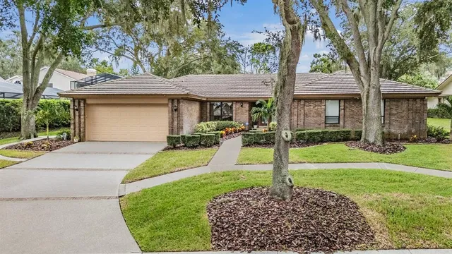 $1,075,000 | 3472 Shoreline Circle, Palm Harbor, FL 34684