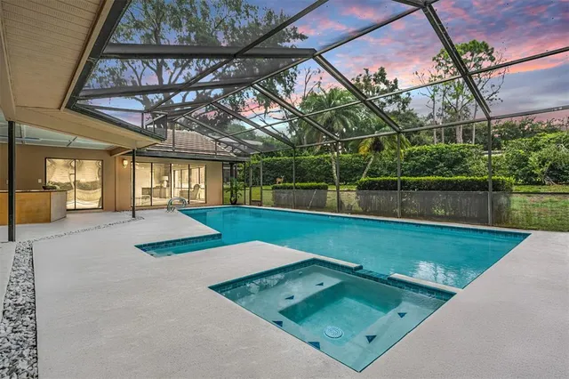 $1,075,000 | 3472 Shoreline Circle, Palm Harbor, FL 34684