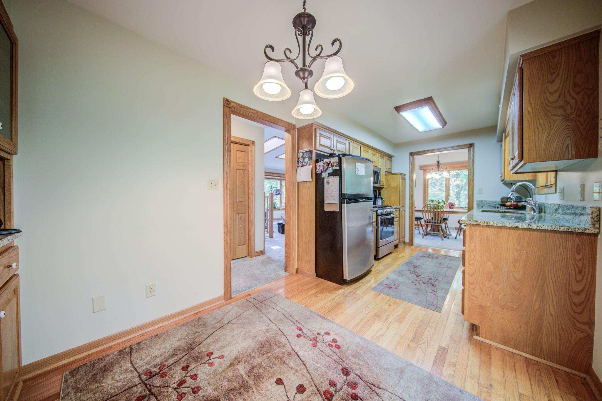 289 Rohavic Lane Lino Lakes, MN 55014 - Photo 4 of 22 Gallery Image 4