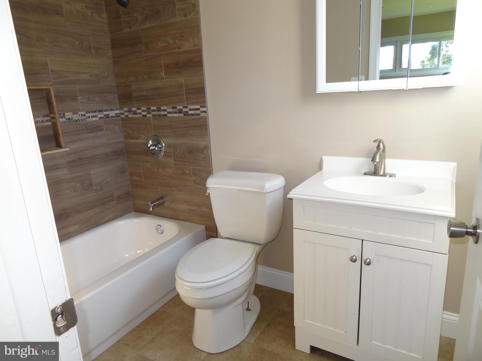 43 Spinythorn Road Levittown, PA 19056 - Photo 13 of 24 Gallery Image 13