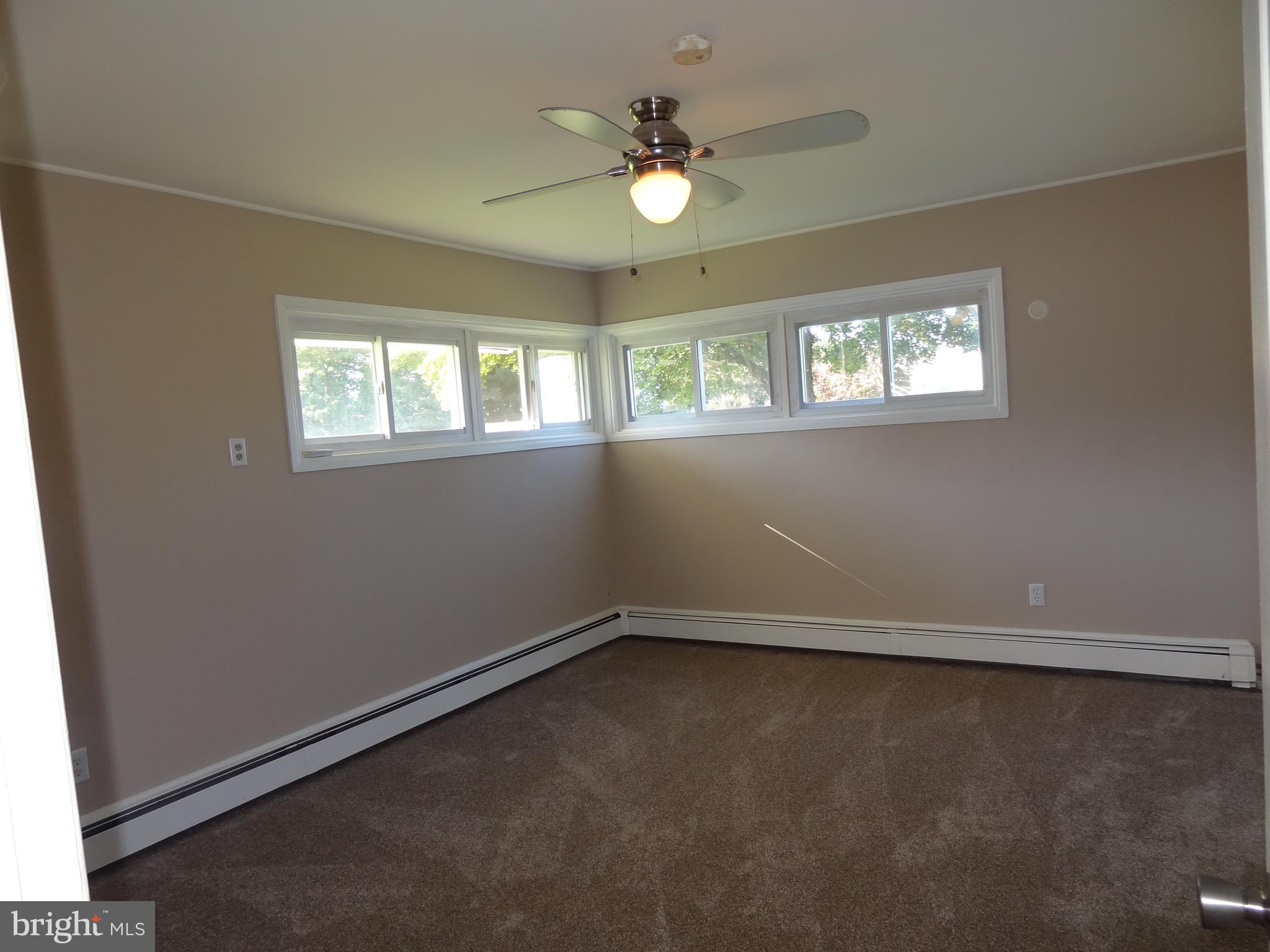 43 Spinythorn Road Levittown, PA 19056 - Photo 16 of 24 Gallery Image 16