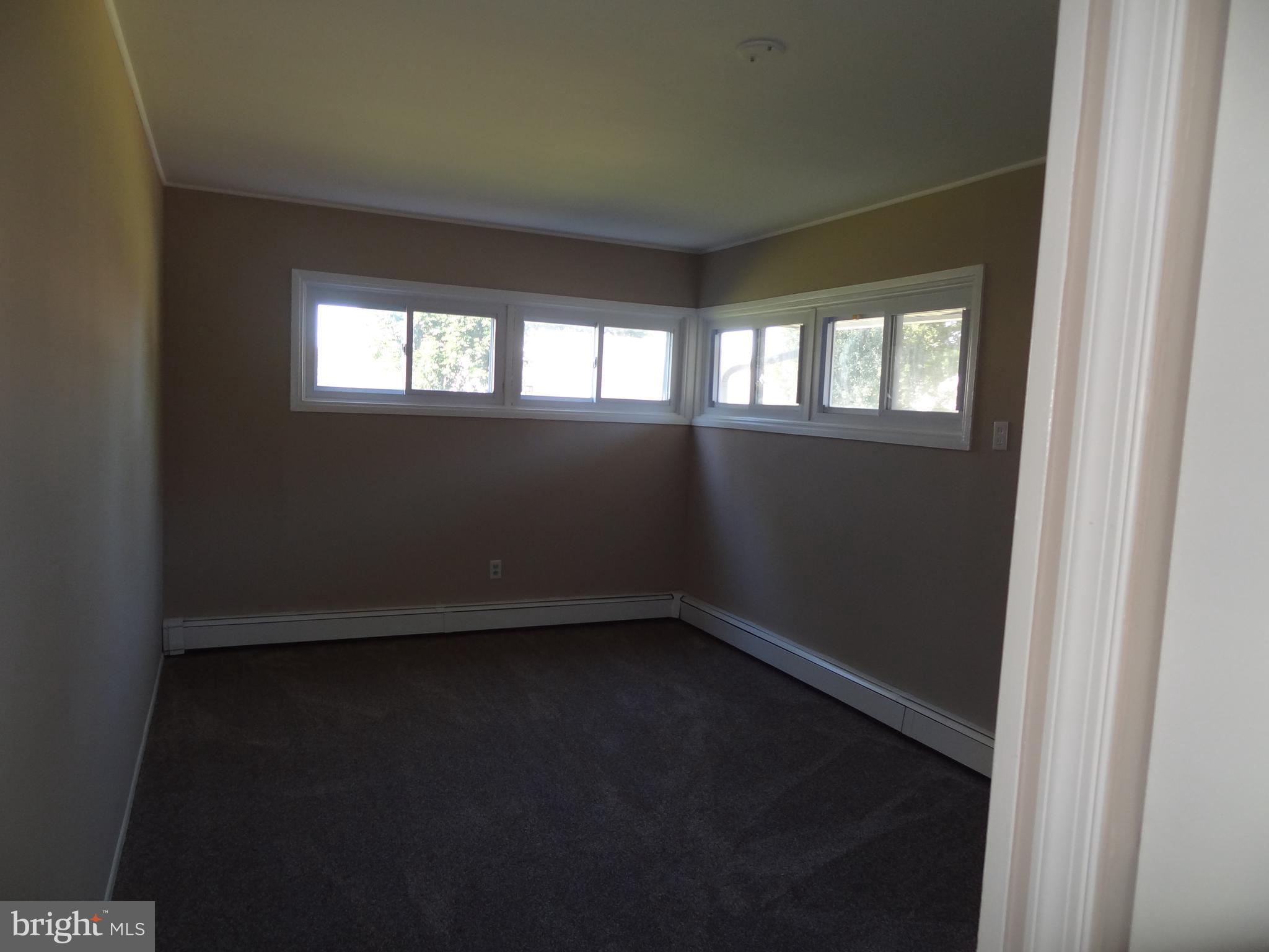 43 Spinythorn Road Levittown, PA 19056 - Photo 18 of 24 Gallery Image 18
