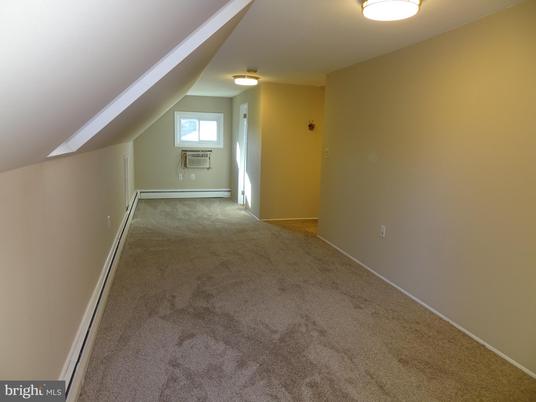 43 Spinythorn Road Levittown, PA 19056 - Photo 19 of 24 Gallery Image 19